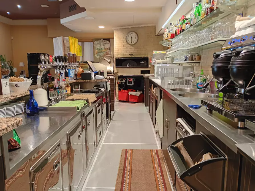 Immagine 11 di Negozio in vendita  in Via Antonio Pigafetta 46/B a Colognola Ai Colli