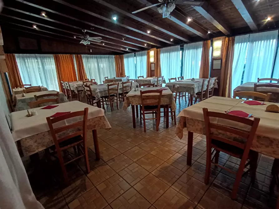 Immagine 11 di Negozio in vendita  in Via Antonio Pigafetta 46/B a Colognola Ai Colli