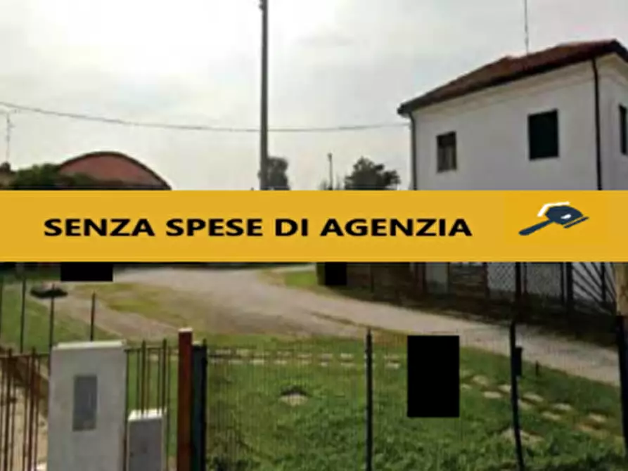 Immagine 1 di Negozio in vendita  in Via Santa Maria Nuova, 78 a Lendinara