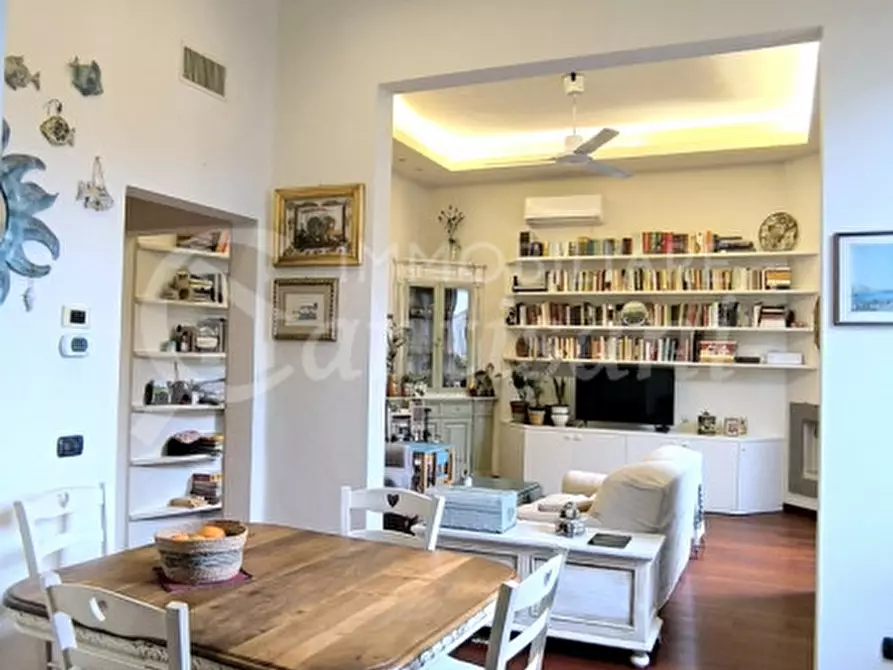 Immagine 8 di Appartamento in vendita  in Piazza Pietro Leopoldo a Firenze