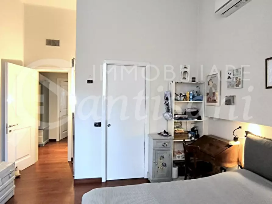 Immagine 16 di Appartamento in vendita  in Piazza Pietro Leopoldo a Firenze