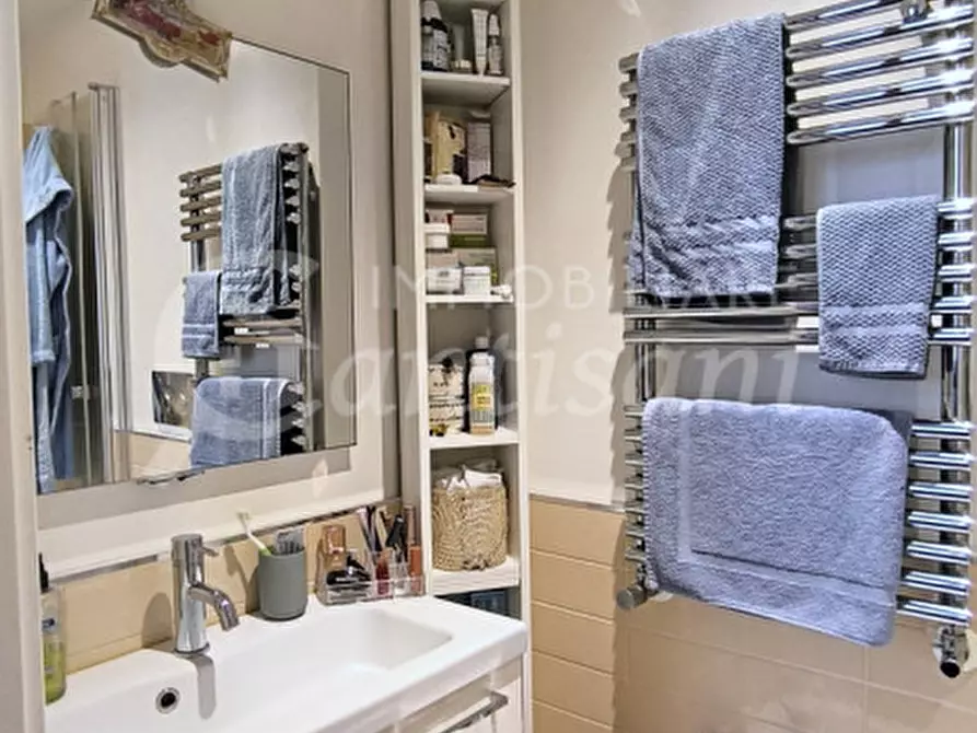 Immagine 17 di Appartamento in vendita  in Piazza Pietro Leopoldo a Firenze