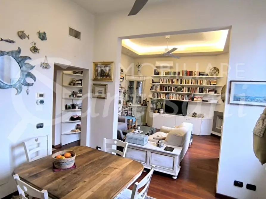 Immagine 24 di Appartamento in vendita  in Piazza Pietro Leopoldo a Firenze