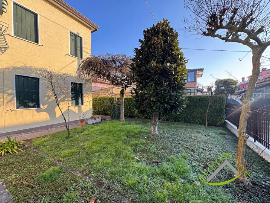 Immagine 3 di Casa indipendente in vendita  in Via Risorgimento a Mira