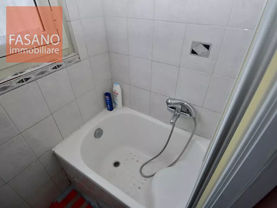 Immagine 13 di Appartamento in affitto  in Via Governolo 11 a Torino