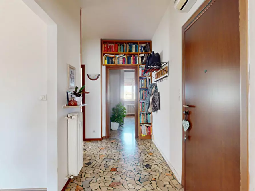 Immagine 11 di Appartamento in vendita  in Via Rompato a Vicenza