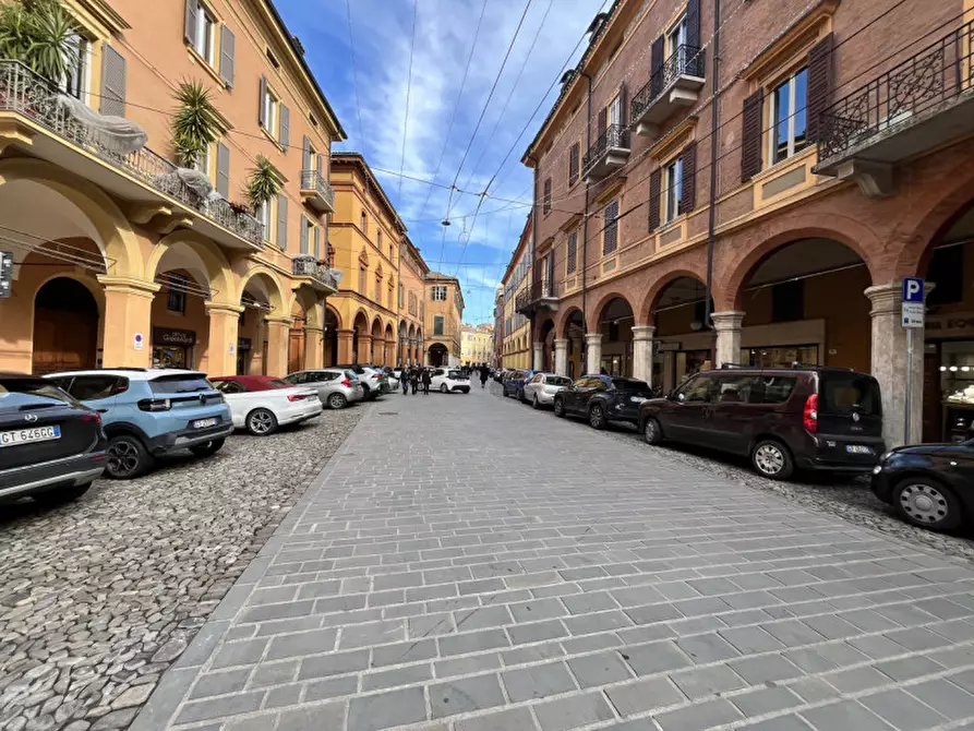 Immagine 5 di Negozio in vendita  in Via Stella a Modena