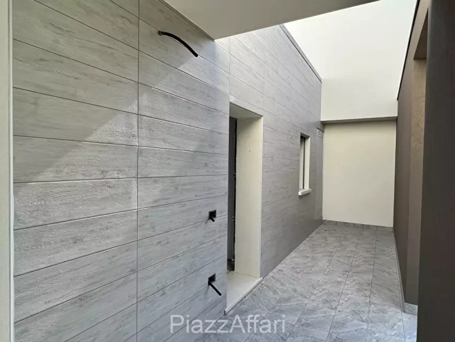 Immagine 10 di Casa bifamiliare in vendita  in Via Roma a Camponogara