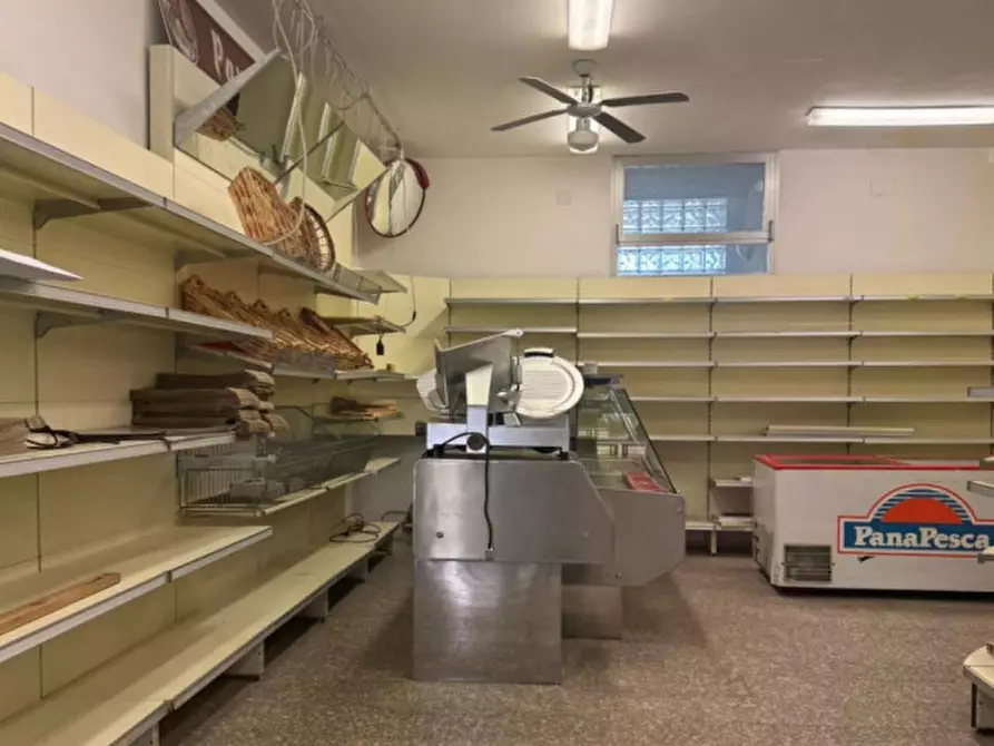 Immagine 18 di Attività commerciale in vendita  in Via Tevere, 33 Ossi a Ossi