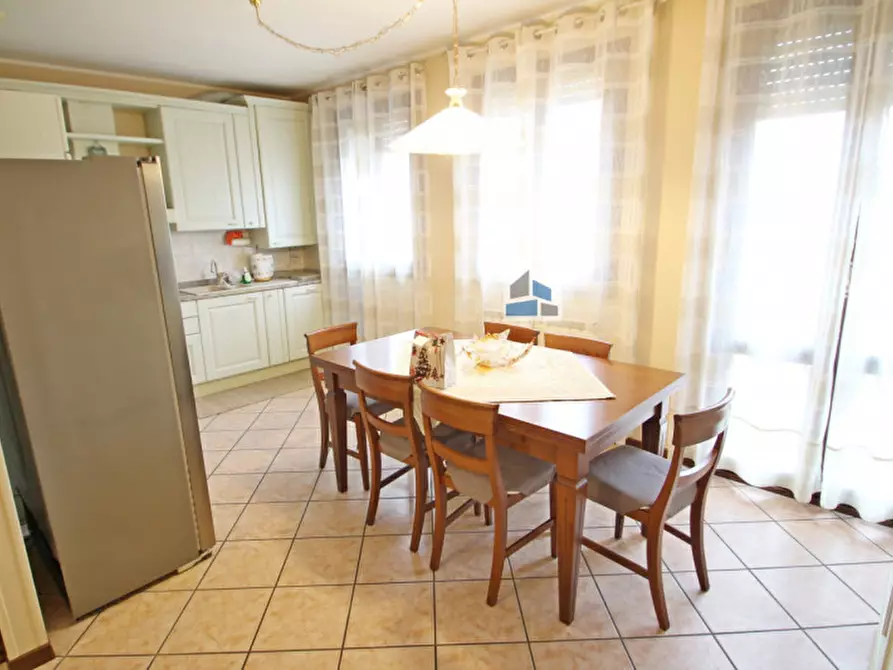 Immagine 4 di Appartamento in vendita  in Via Cairoli a Santa Maria Di Sala