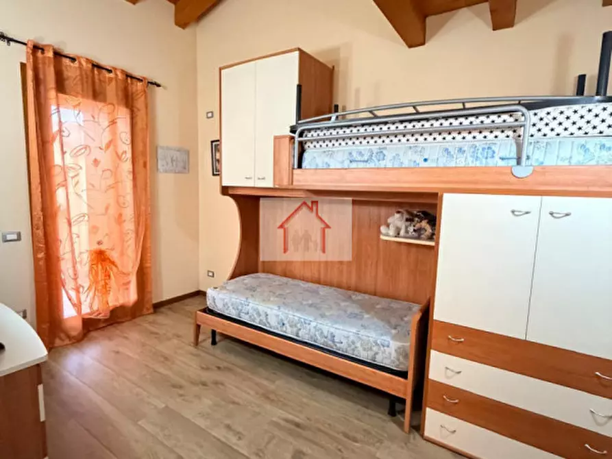 Immagine 15 di Villetta a schiera in vendita  in Via San Rocco a Giavera Del Montello