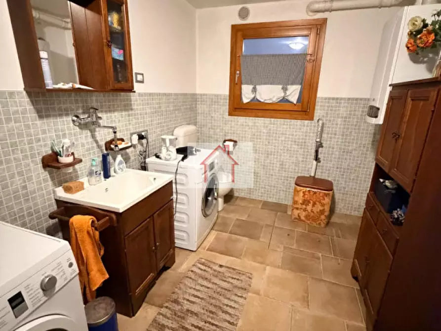 Immagine 27 di Villetta a schiera in vendita  in Via San Rocco a Giavera Del Montello