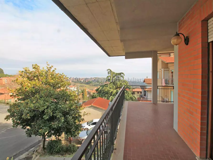 Immagine 5 di Attico in vendita  in Via Giacomo Matteotti a Montepulciano