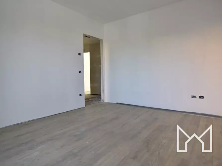 Immagine 8 di Appartamento in vendita  a Rossano Veneto