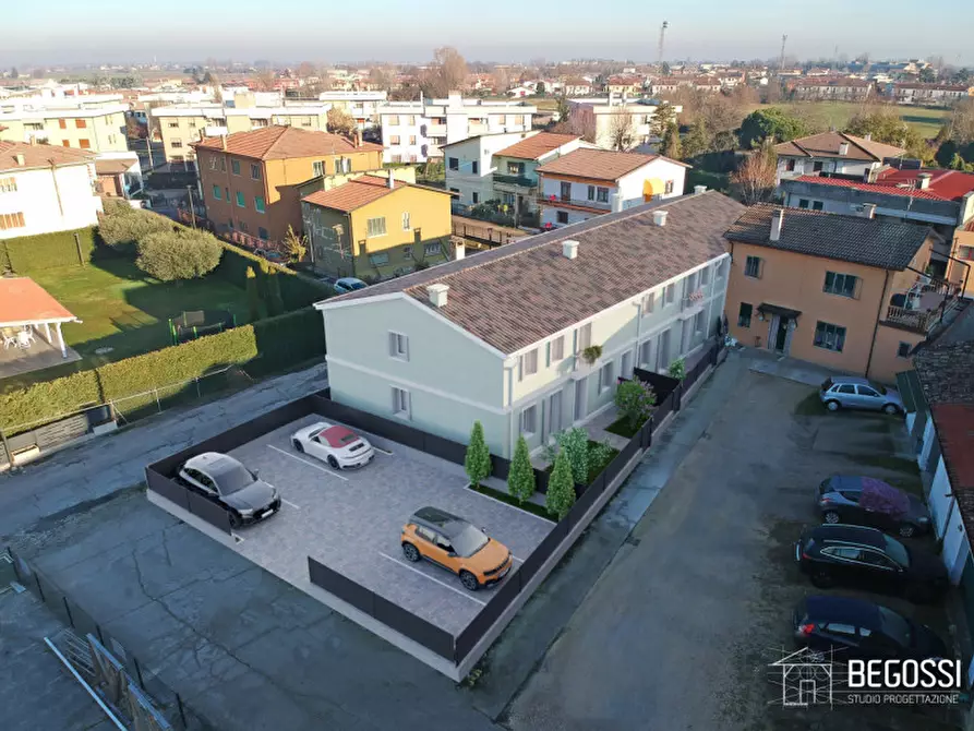 Immagine 5 di Appartamento in vendita  a Badia Polesine