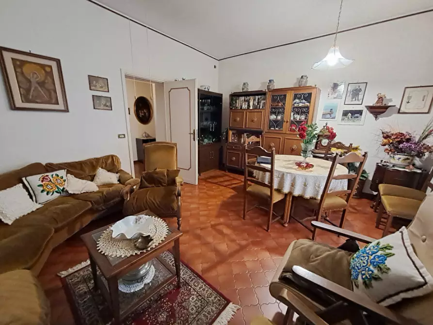 Immagine 3 di Appartamento in vendita  a Tuoro Sul Trasimeno