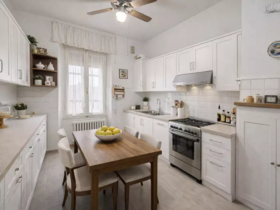 Immagine 4 di Appartamento in vendita  a Tuoro Sul Trasimeno