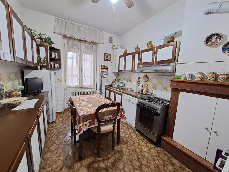 Immagine 5 di Appartamento in vendita  a Tuoro Sul Trasimeno