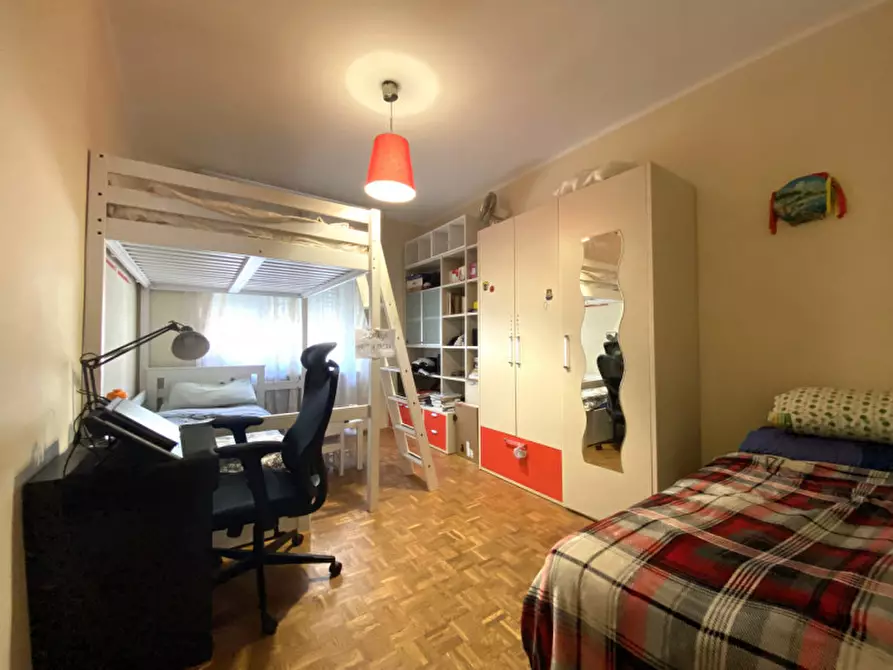 Immagine 14 di Appartamento in vendita  in Via Genova 211 a Torino