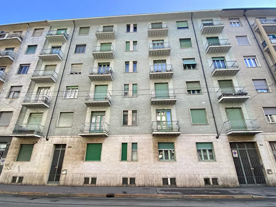 Immagine 19 di Appartamento in vendita  in Via Genova 211 a Torino