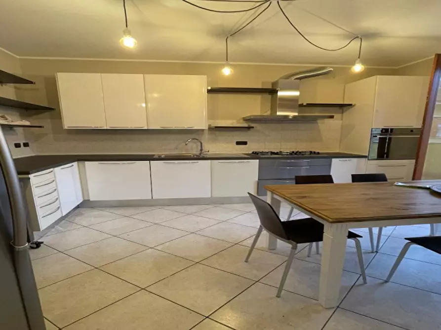 Immagine 1 di Appartamento in affitto  in Via delle Vallazze, 18 a Cavenago Di Brianza