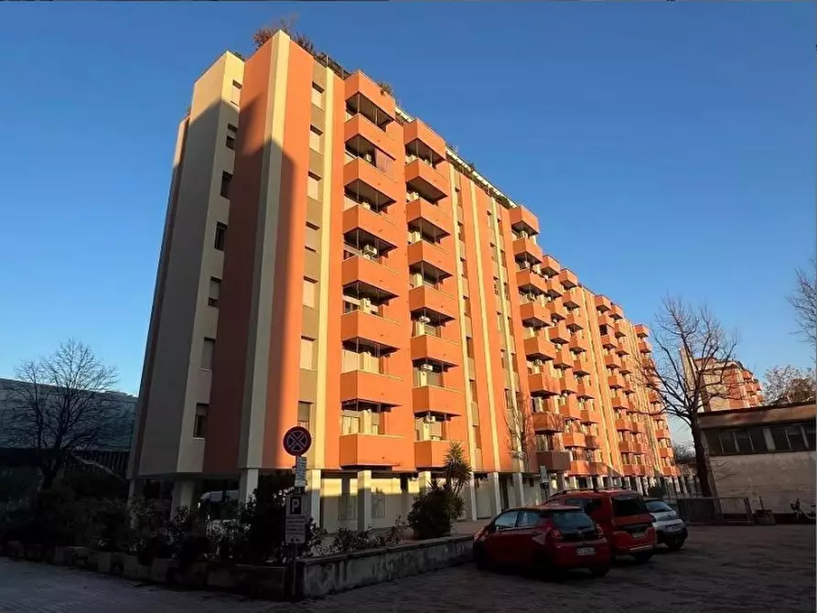 Immagine 1 di Attico in vendita  in via vittoria a Bologna