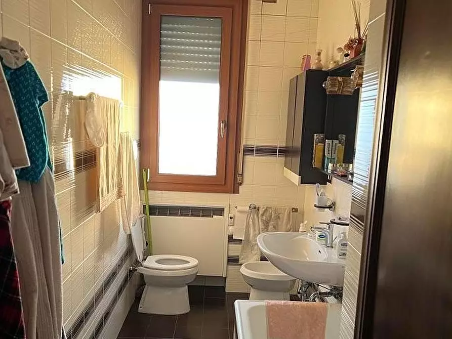 Immagine 9 di Attico in vendita  in via vittoria a Bologna