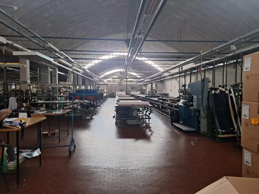Immagine 17 di Capannone industriale in vendita  in Via Angelo Giovani, 15, 62024 Matelica MC, Italia a Matelica