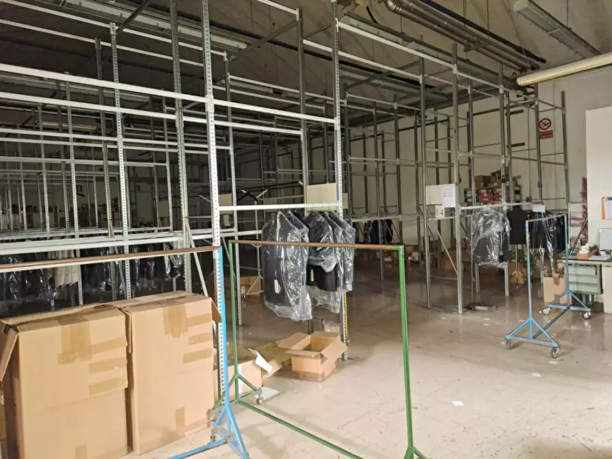 Immagine 26 di Capannone industriale in vendita  in Via Angelo Giovani, 15, 62024 Matelica MC, Italia a Matelica