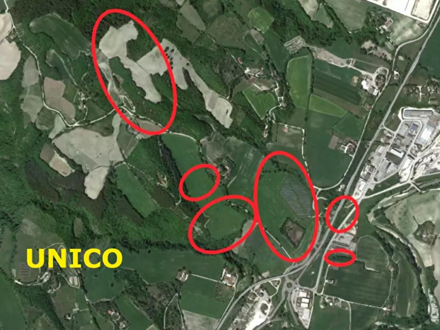 Immagine 1 di Terreno in vendita  in Località Candiracci, SP 3 – Via Flaminia Nord, Cagli PU, Italia a Cagli