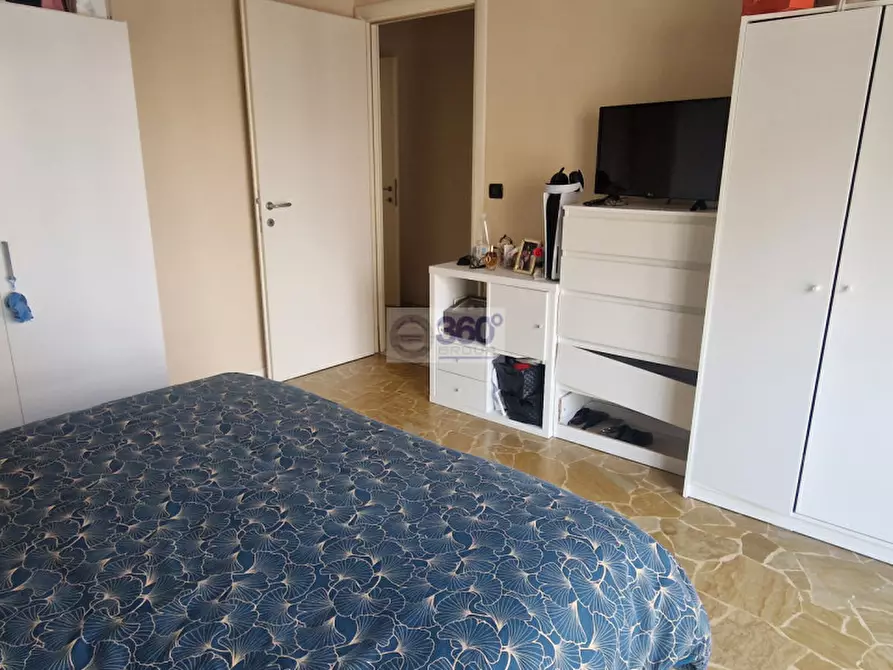 Immagine 12 di Appartamento in vendita  in Via Manara Valgimigli 11 a Brescia