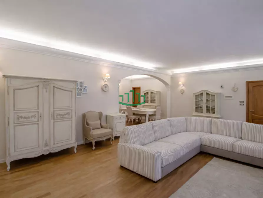 Immagine 5 di Casa bifamiliare in vendita  in via toscana a Bologna