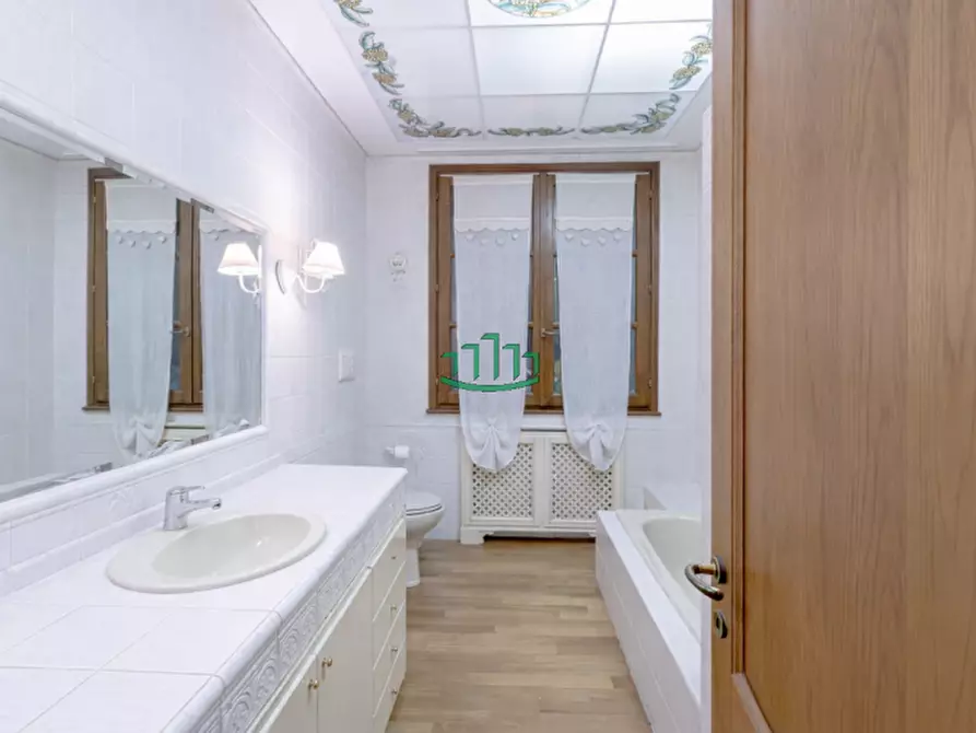 Immagine 10 di Casa bifamiliare in vendita  in via toscana a Bologna