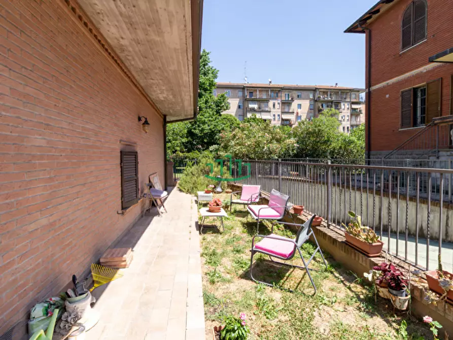 Immagine 20 di Casa bifamiliare in vendita  in via toscana a Bologna