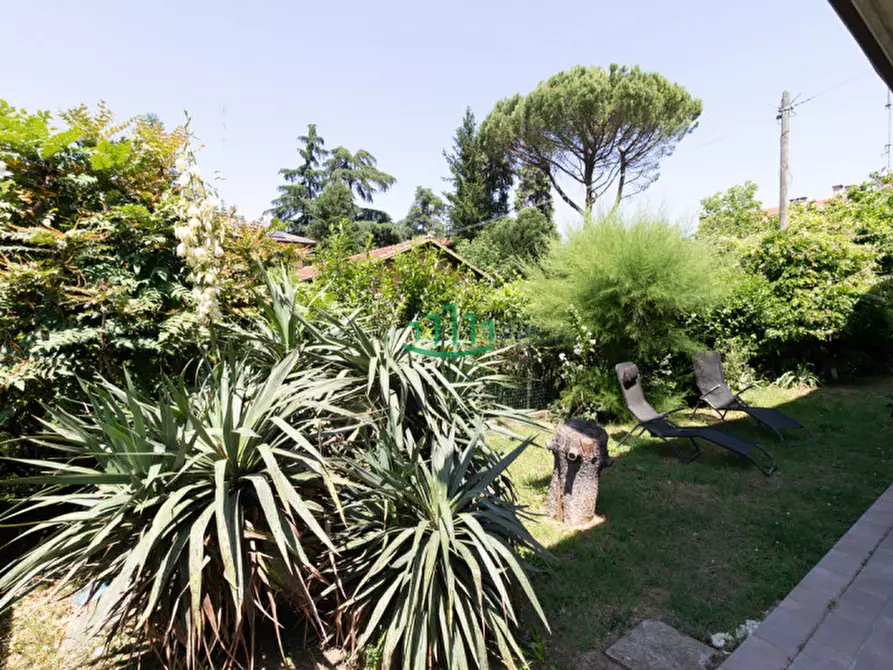 Immagine 22 di Casa bifamiliare in vendita  in via toscana a Bologna