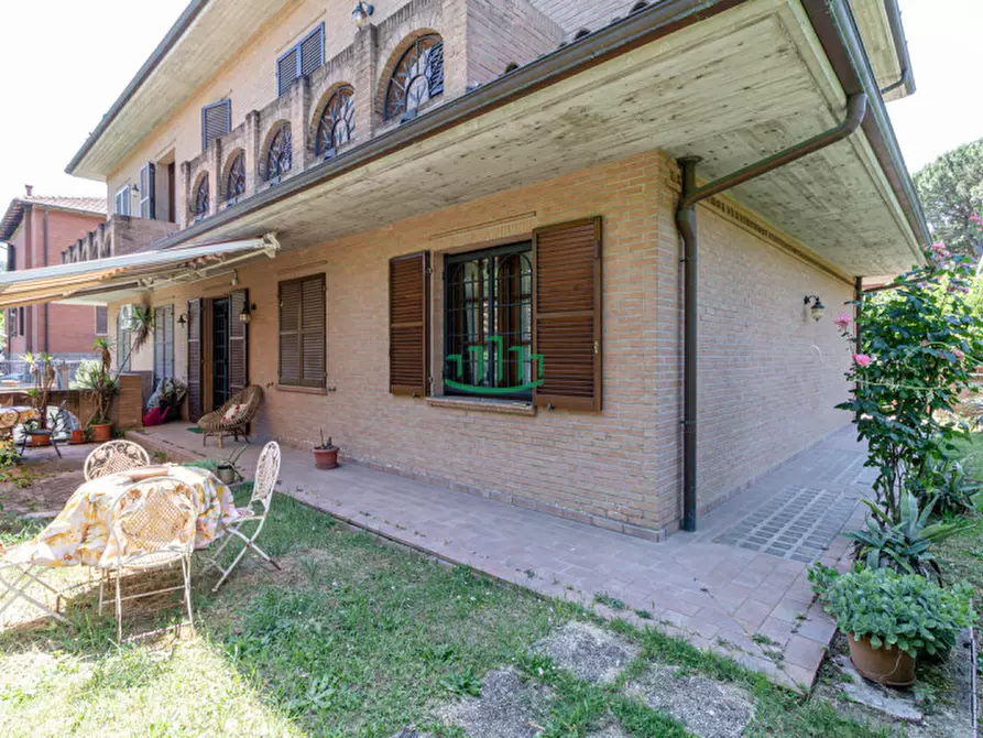 Immagine 25 di Casa bifamiliare in vendita  in via toscana a Bologna