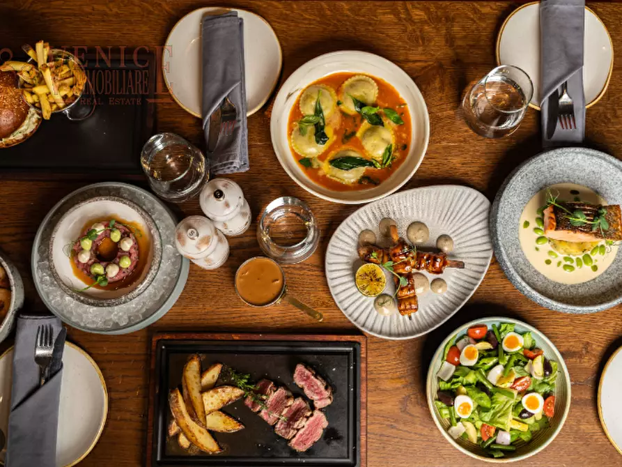 Immagine 1 di Attività commerciale in vendita  in Via Torino a Mirano