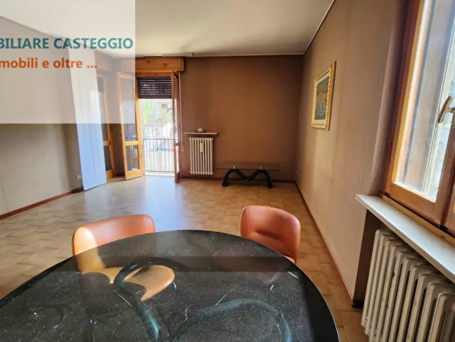 Immagine 9 di Appartamento in vendita  in Via Giovanni Dabusti a Casteggio