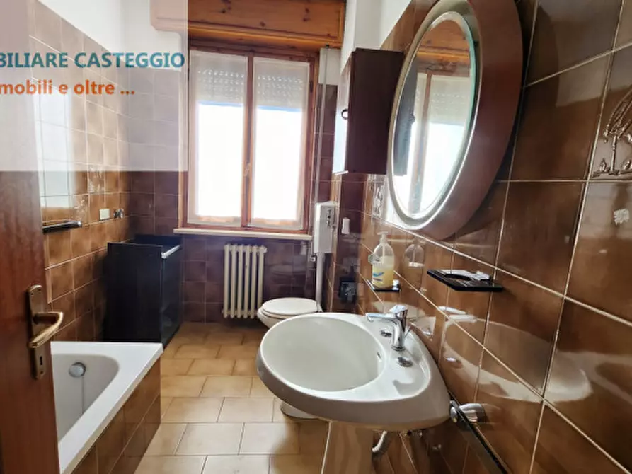 Immagine 12 di Appartamento in vendita  in Via Giovanni Dabusti a Casteggio