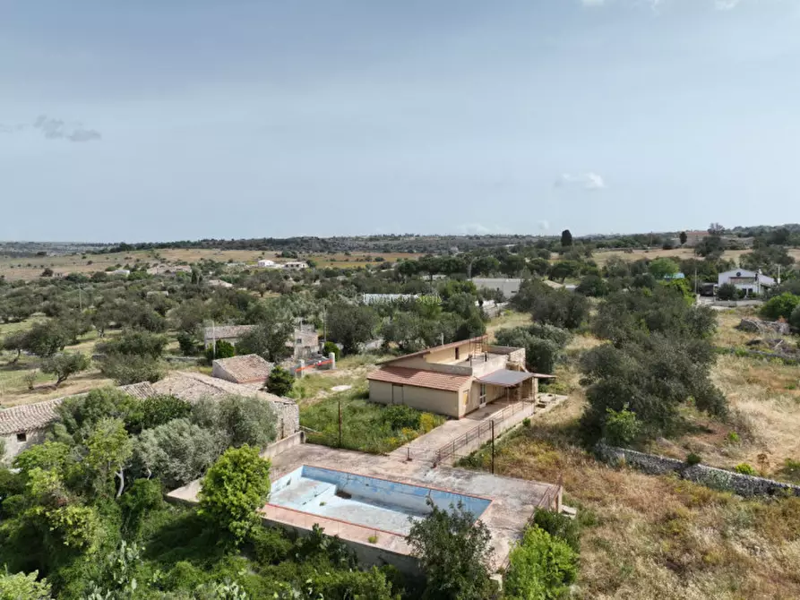 Immagine 3 di Casa indipendente in vendita  a Scicli