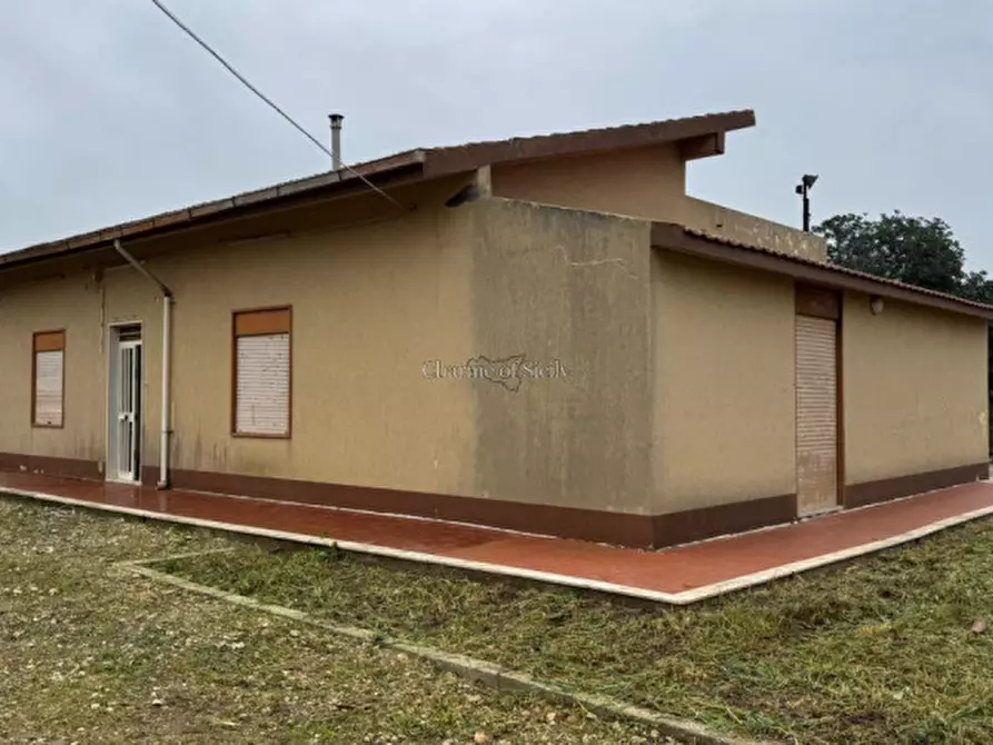 Immagine 8 di Casa indipendente in vendita  a Scicli