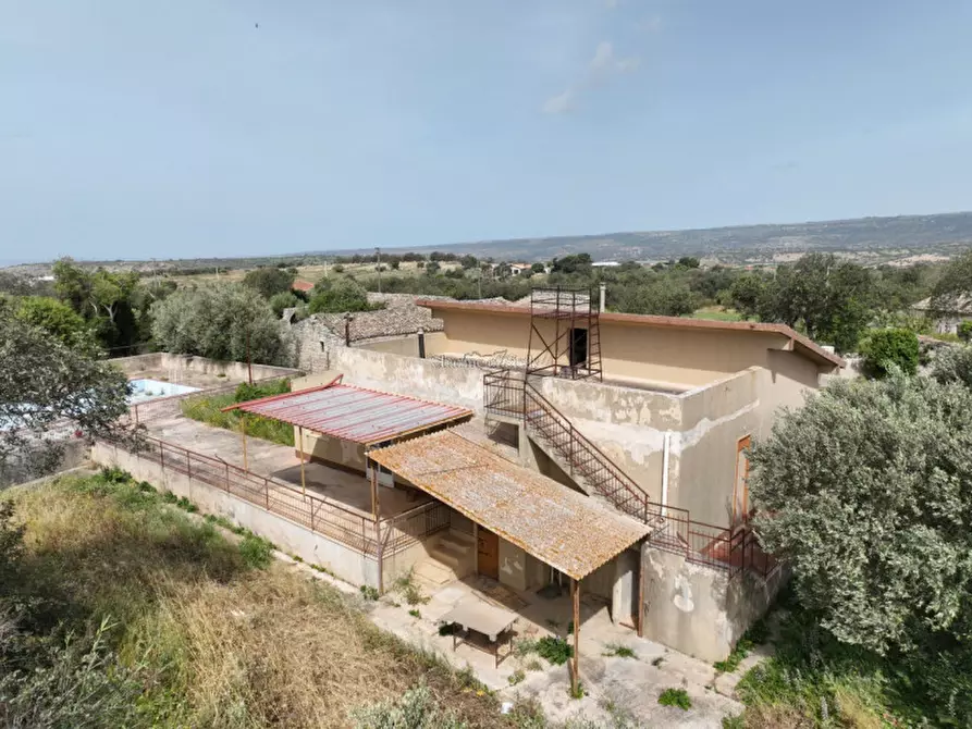Immagine 10 di Casa indipendente in vendita  a Scicli