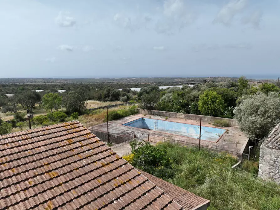 Immagine 13 di Casa indipendente in vendita  a Scicli