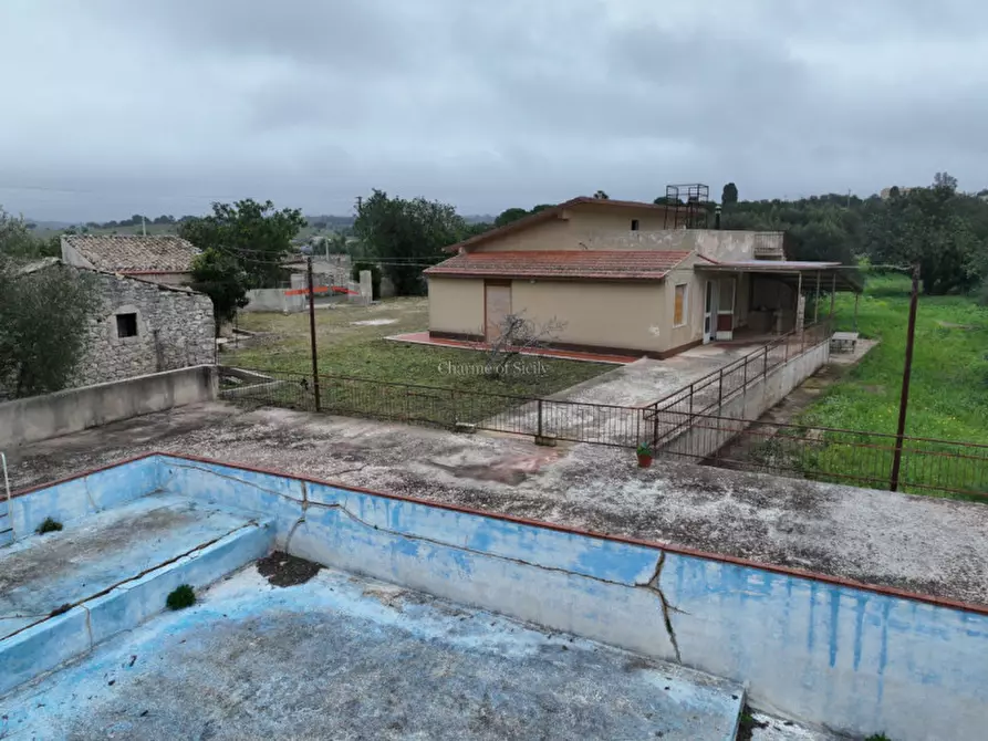 Immagine 16 di Casa indipendente in vendita  a Scicli