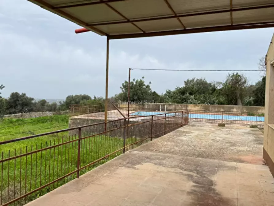 Immagine 37 di Casa indipendente in vendita  a Scicli