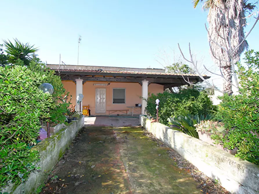 Immagine 1 di Villa in vendita  in SP 223 a Gallipoli