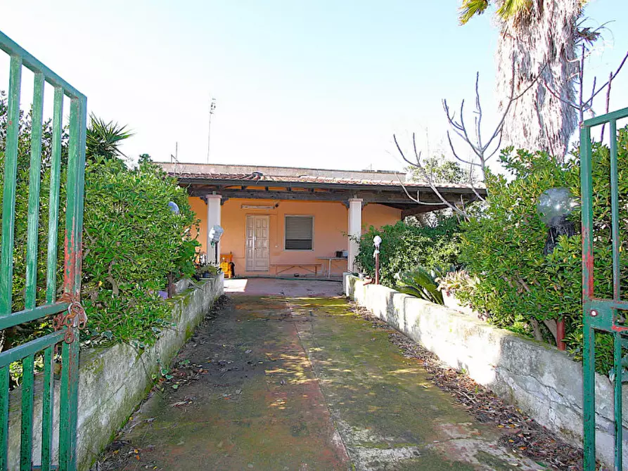 Immagine 17 di Villa in vendita  in SP 223 a Gallipoli