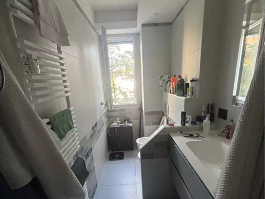 Immagine 9 di Appartamento in vendita  in via della barca a Bologna