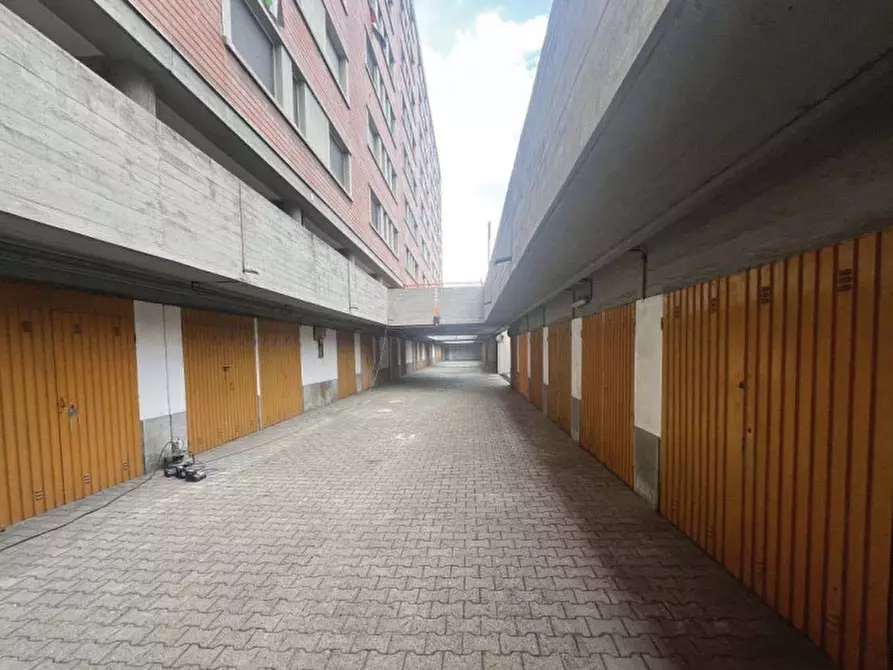 Immagine 12 di Appartamento in vendita  in via della barca a Bologna