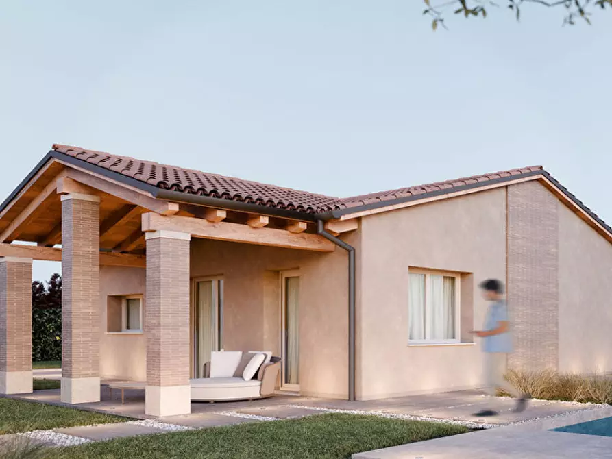 Immagine 1 di Villa in vendita  in Via Storta a Montebelluna